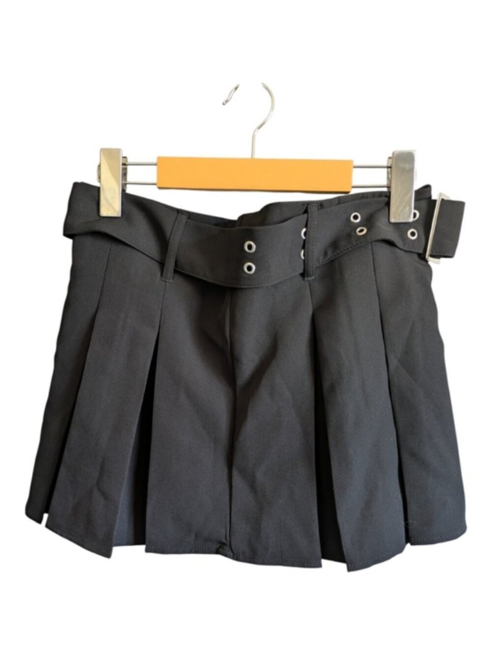 Refuge Black Pleated Skater Style Skirt Grommet Belt Size Small
